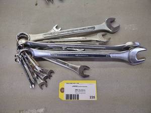 lot 235 image: Wrench Set 6-32...