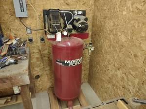 lot 102 image: Sandborn Magna Force Air Compressor...