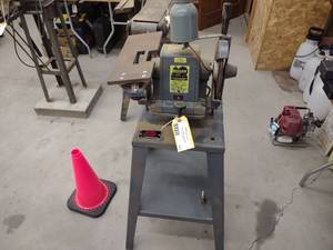 lot 111 image: Belsaw Model 10293 Sharpener...