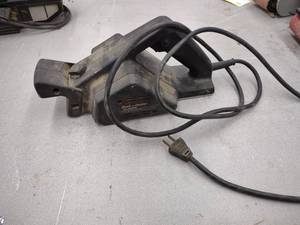 lot 140 image: Black & Decker 3 14 Wood Planer...