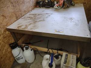 lot 147 image: Bench, 60x52...