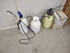 lot 180 image: Assorted Sprayers...