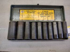 lot 260 image: 12 Deep Impact Sockets, 716-1...