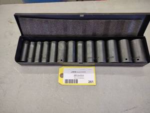 lot 261 image: 12 Deep Impact Sockets, 716-1 1...