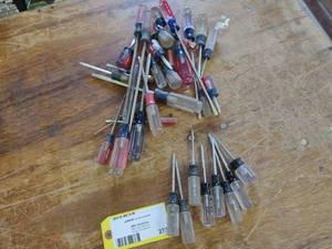 lot 273 image: Craftsman Screwdrivers & Torx Drive...