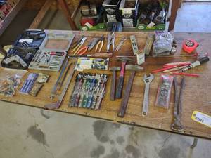 lot 280 image: Assorted Tools...