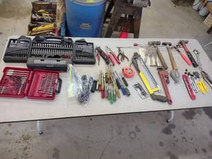 lot 281 image: Assorted Tools...