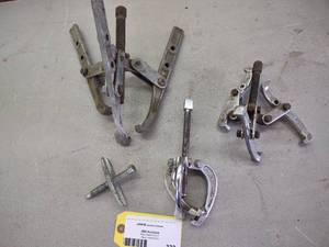 lot 332 image: Assorted Pullers...