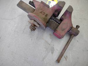 lot 367 image: 3 12 Bench Vise...