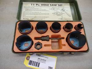lot 380 image: Hole Saw Set...