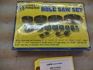 lot 382 image: Hole Saw Set...