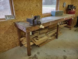 lot 394 image: Workbench, 144x33x42...