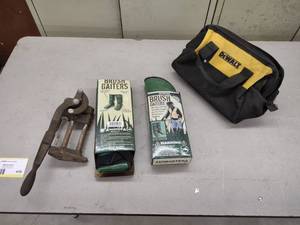 lot 418 image: (2) Brush Gaiters, Redding Reloader...