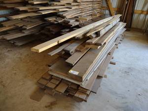 lot 423 image: Assorted Wood...