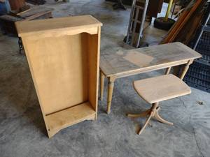 lot 465 image: (2) Tables & Shelf Unit...