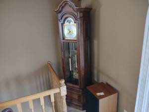lot 488 image: Howard Miller Grandfather Clock, 26...