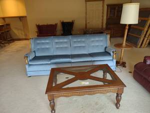 lot 515 image: Couch, Coffee Table, & Lamp Table...