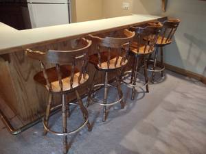 lot 519 image: (4) Swivel Bar Stools...