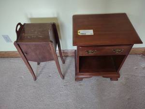 lot 538 image: (2) Cabinets...