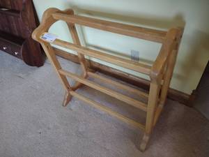 lot 540 image: Quilt Rack...