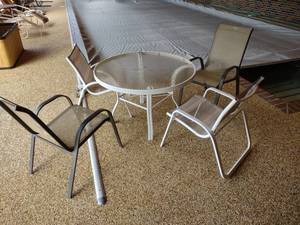 lot 566 image: Patio Table & (4) Chairs...