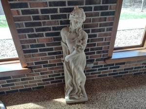 lot 574 image: Statue...
