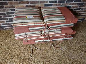 lot 576 image: (5) Seat Cushions...