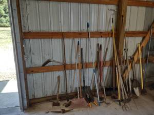 lot 592 image: Assorted Tools...