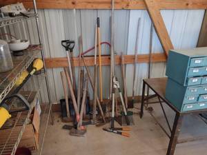 lot 593 image: Assorted Tools...