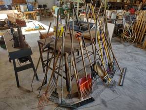 lot 595 image: Assorted Tools...