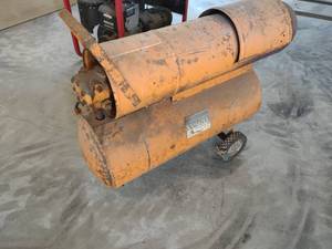 lot 428 image: Wards 105,000 BTU Heater...