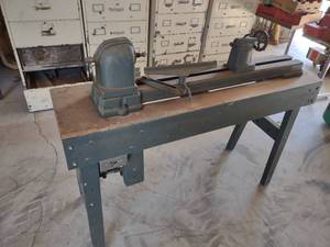 lot 430 image: Craftsman 10 Wood Lathe...
