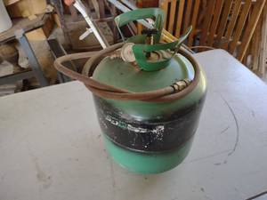 lot 602 image: Portable Air Tank...