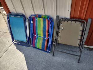 lot 609 image: (5) Chairs...