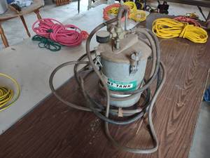 lot 614 image: Sears 3 Gallon Paint Pot...