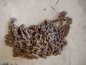 lot 625 image: Tire Chains...