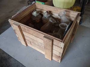 lot 638 image: Oil Lamps & Wooden Box...