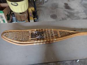 lot 639 image: Snow Shoes...