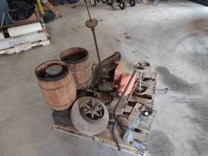 lot 659 image: Pallet of Antiques...