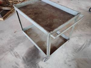lot 662 image: Shop Cart, 36x24...