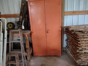 lot 667 image: 2 Door Cabinet...