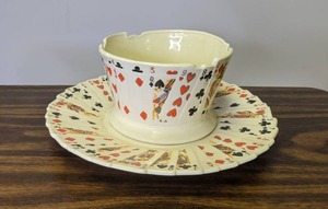 lot 733 image: Vintage 1970s Byron Molds Ceramic Playing Cards Plate & Bowl