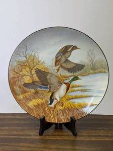 lot 726 image: 10.5 Mallard Duck Collector Plate