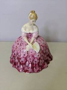 lot 702 image: Royal Doulton Victoria Figurine 2471