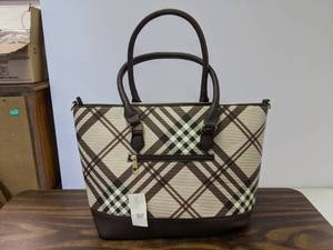 lot 531 image: Plaid Handbag