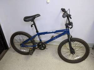 lot 305 image: K2B Debit BMX Bike