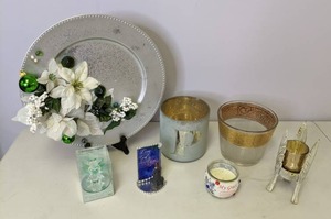 lot 560 image: Assorted Decor - Some Religious