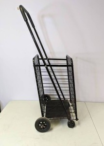 lot 566 image: Folding Metal Grocery Cart