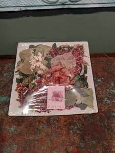 lot 607 image: Waverly Decorator Potpourri in Ceramic - NEW