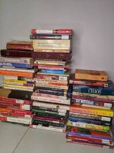 lot 422 image: Large Lot of Books Non-Fiction, Self-Help, Novels